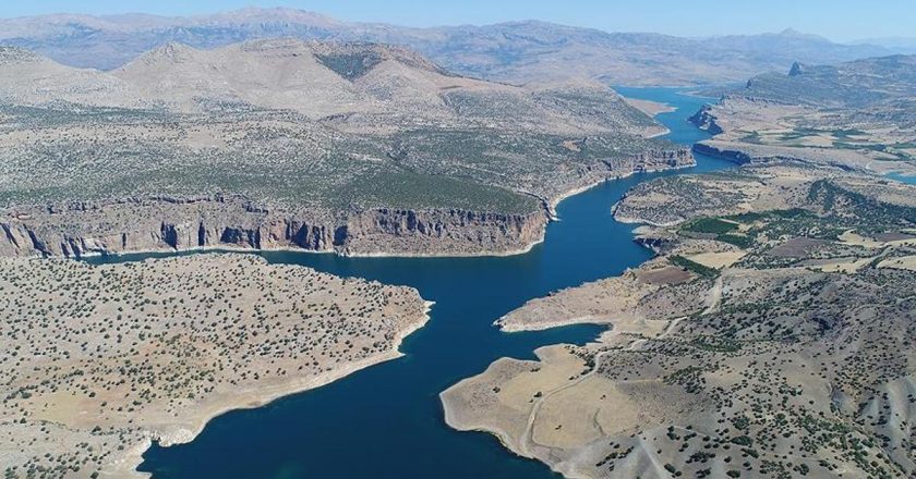 Fırat Nehri nerede ve oraya nasıl gidilir?  Fırat Nehri nereden doğar ve nereden akar?