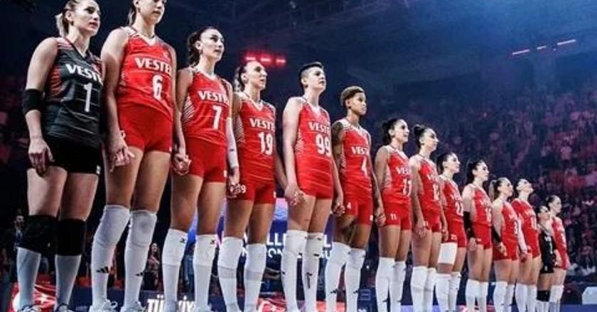 FIVB Milletler Ligi (VNL) kadın milli voleybol takımının takvimi ve kadrosu.