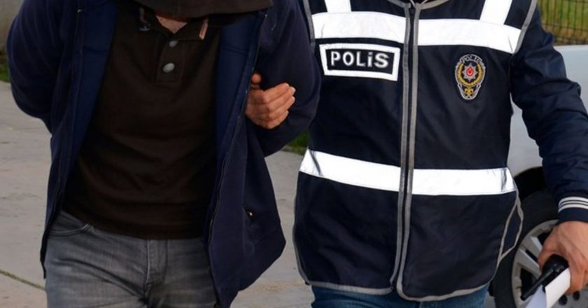 20 yıl önce işlenen cinayetin zanlısı İzmir'de yakalandı – Son Dakika Türkiye Haberleri