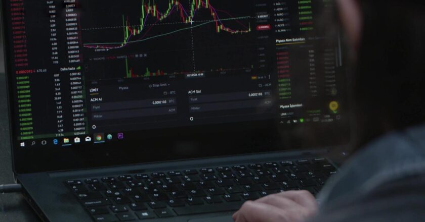 Yasa dışı bahisten 2 bin 400 kişi tutuklandı