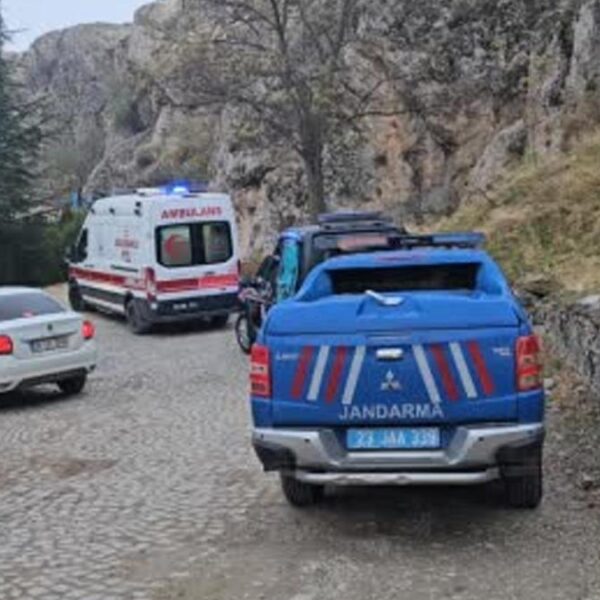 Elazığ’da korkunç olay! Harput Kalesi’nden kendini boşluğa bırakan kadın hayatını kaybetti